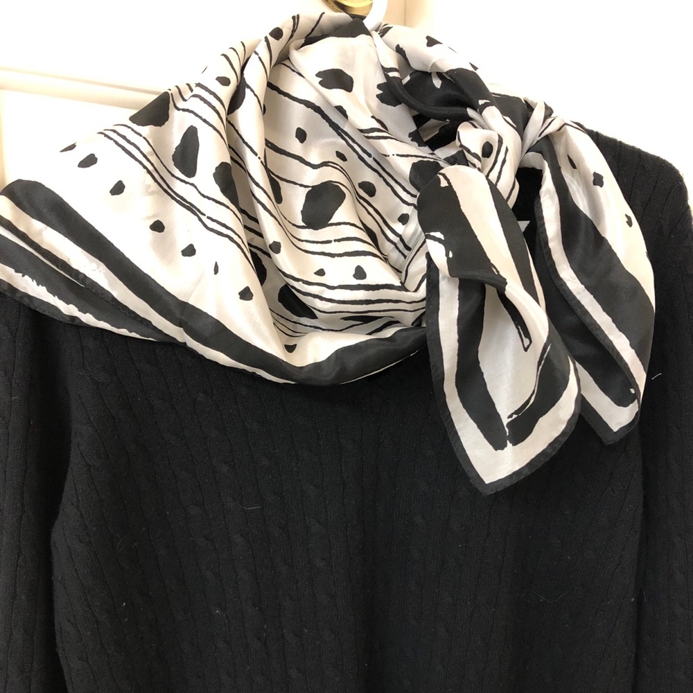 Vera Neumann scarf - Picture 11 of 11